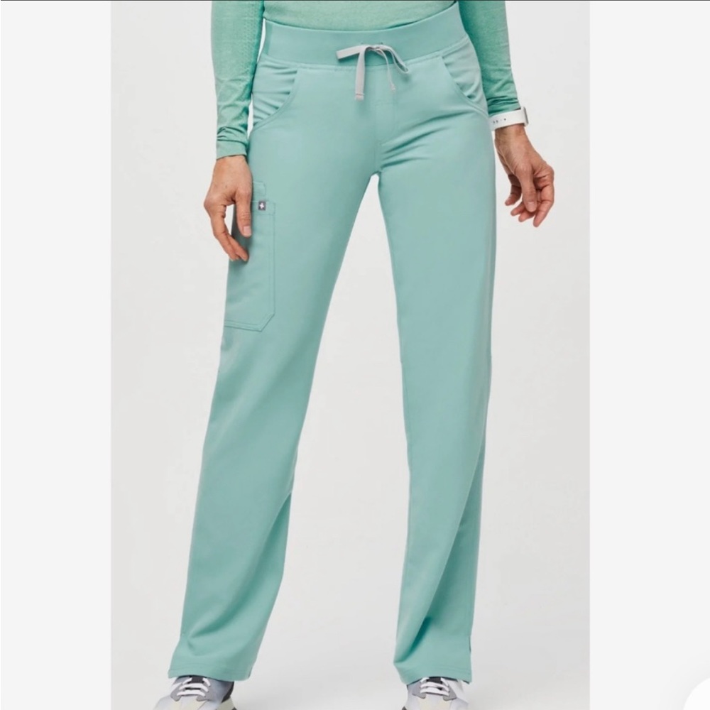 NWOT Figs Scrub Pants
